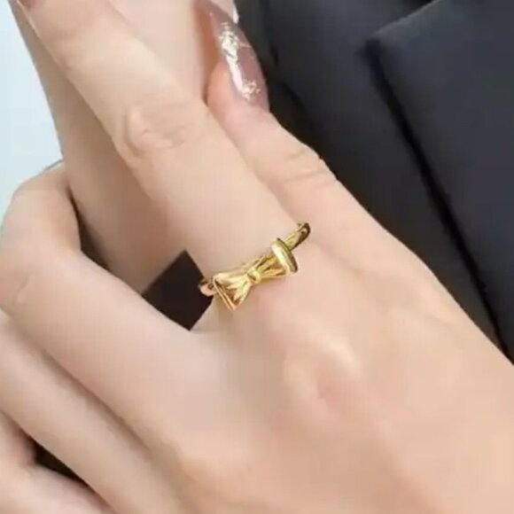 Bow Knot Titanium Steel Ring - Picture 2 of 4